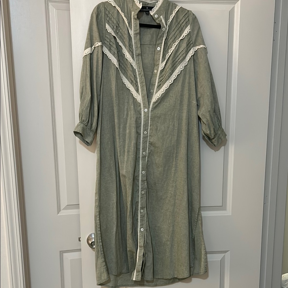 Tuckernuck Sage Green Button-Front Lace Trim Dress XS Pomander Place